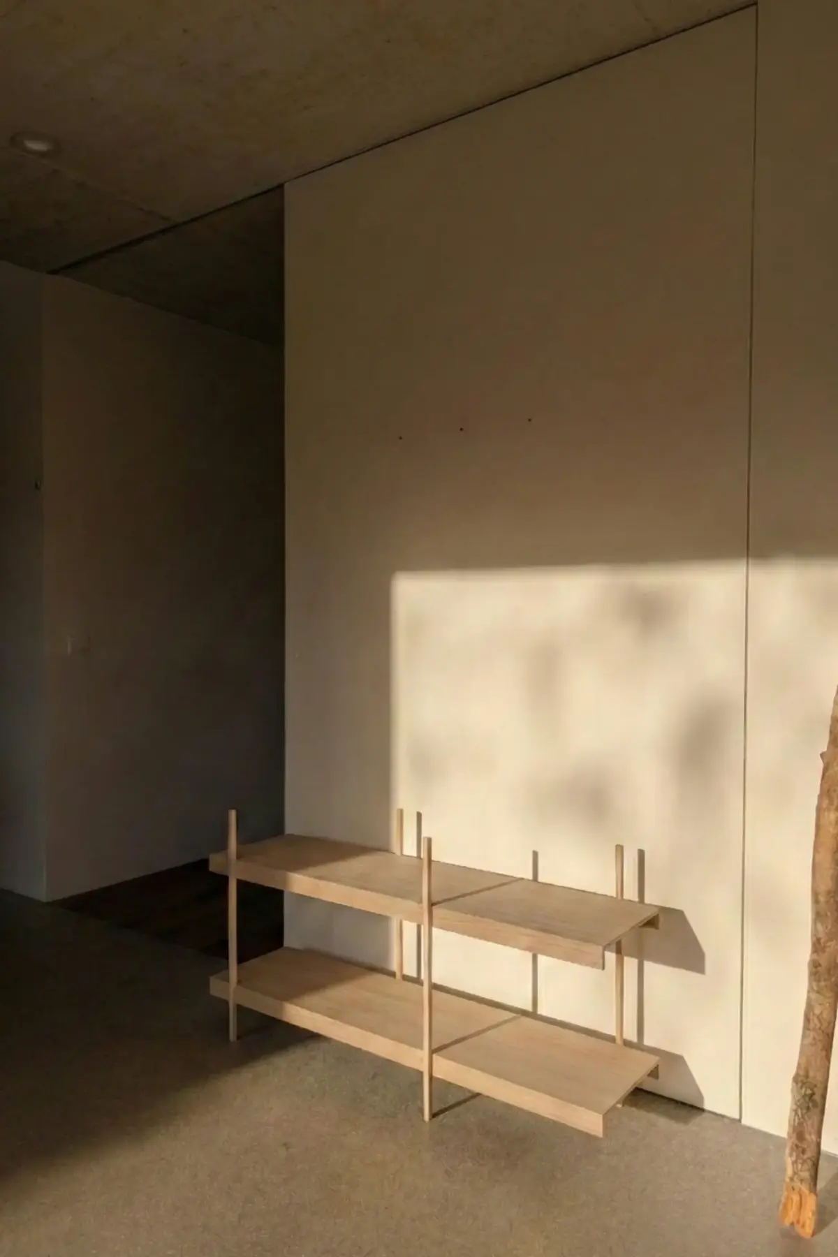 Raumfänger Massivholzregal Eiche - Modell Das Kompakte - modular und werkzeuglos